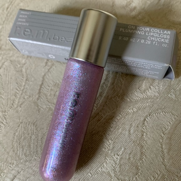 R.E.M Beauty On Your Collar Plumping Lipgloss in Chuckie BNIB - Picture 11 of 16